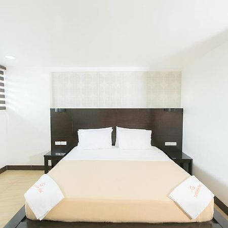 Sun Garden Hotel Tarlac Kültér fotó