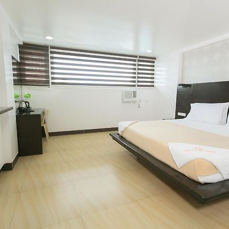 Sun Garden Hotel Tarlac Kültér fotó