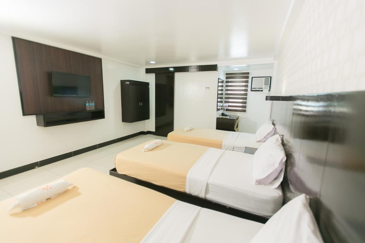 Sun Garden Hotel Tarlac Kültér fotó