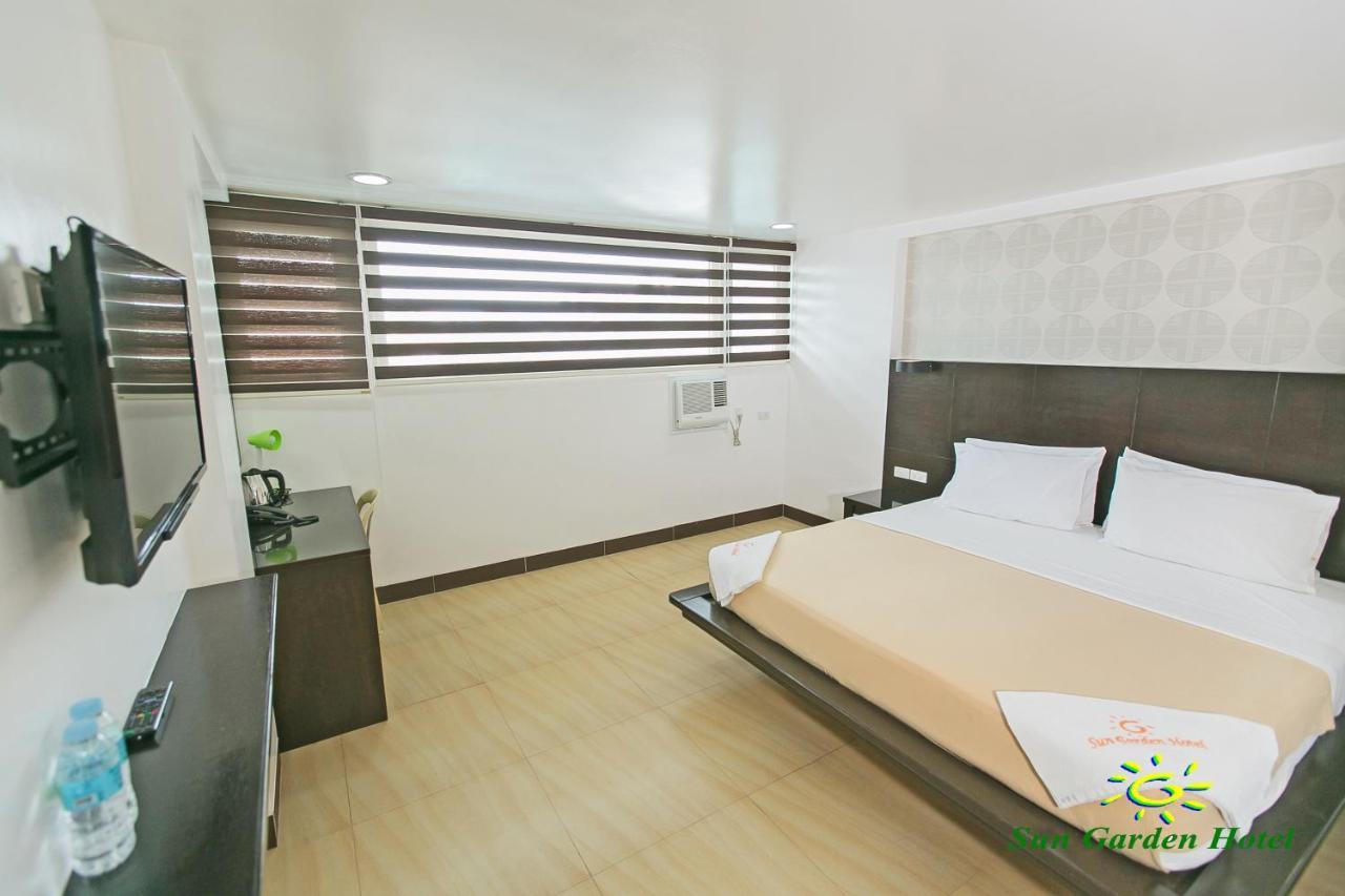 Sun Garden Hotel Tarlac Kültér fotó